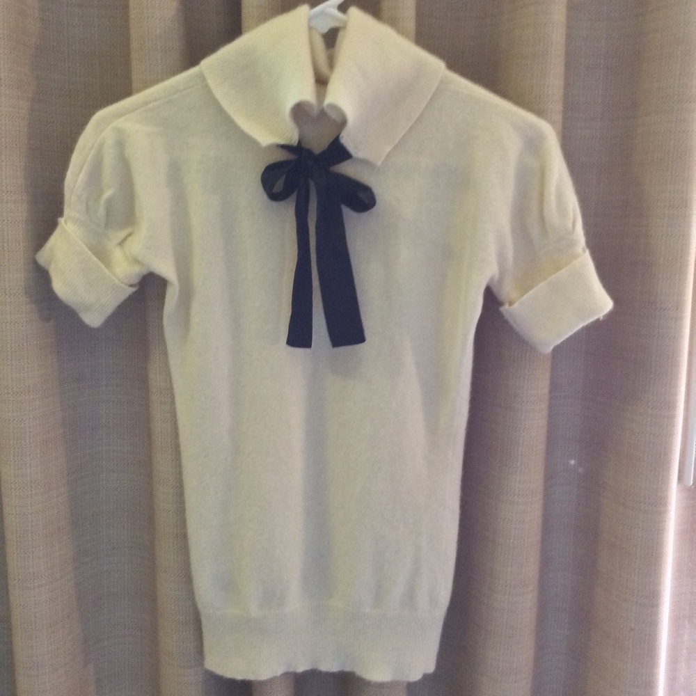 Banana Republic cropped white sweater